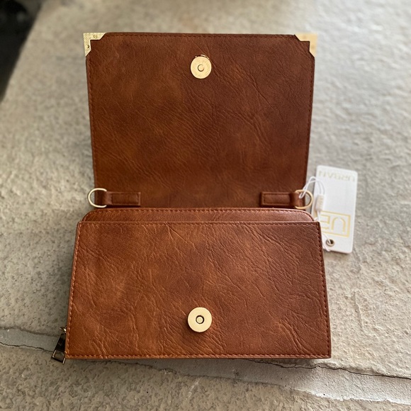 *NEW* leather crossbody - Picture 8 of 10